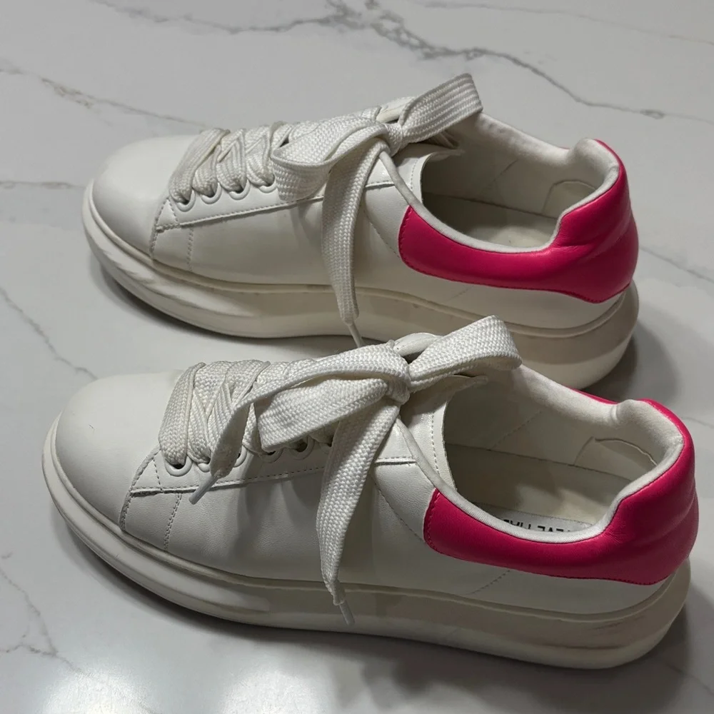 Steve Madden White and Pink Sneakers